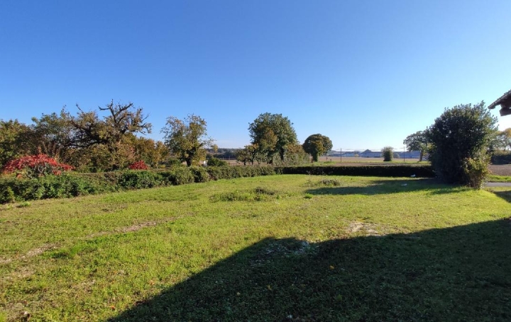 Maison CHIVES (17510)  109 m2 87 000 € 