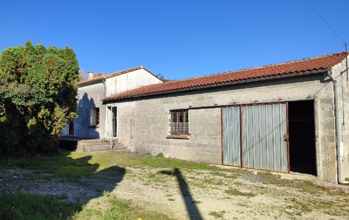 Maison CHIVES (17510)  109 m2 87 000 € 