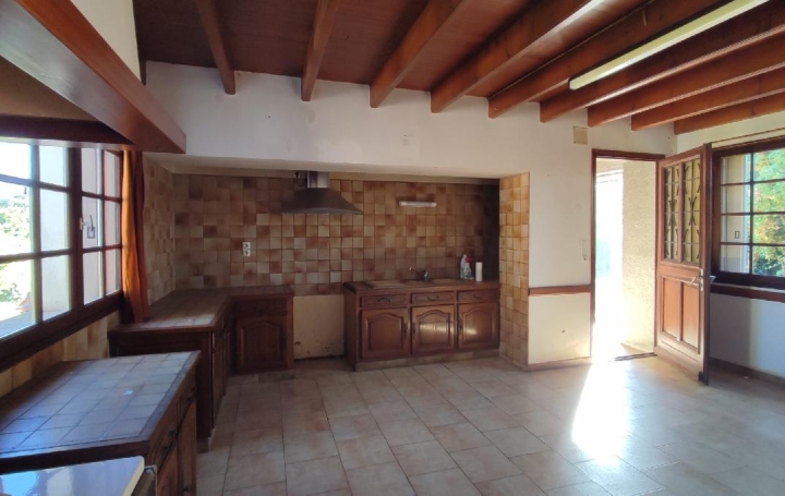 Maison CHIVES (17510)  109 m2 87 000 € 