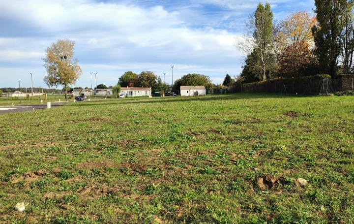 Terrain ECOYEUX (17770)  645 m2 39 750 € 