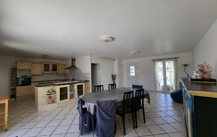 Maison LOULAY (17330)  125 m2 209 500 € 