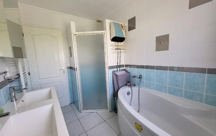 Maison LOULAY (17330)  125 m2 209 500 € 