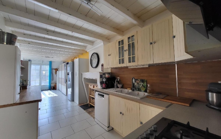Maison PLASSAY (17250)  135 m2 188 500 € 