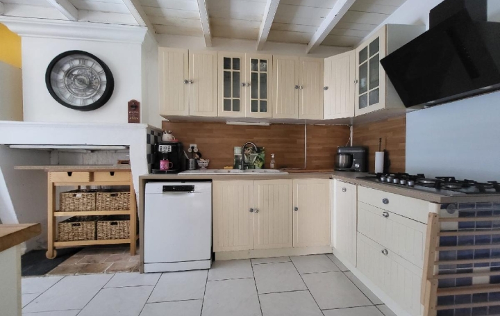 Maison PLASSAY (17250)  135 m2 188 500 € 