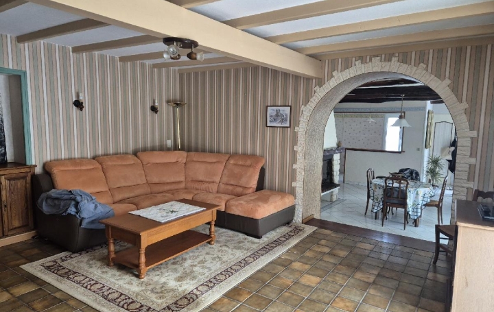 Maison LES FOSSES (79360)  192 m2 200 000 € 