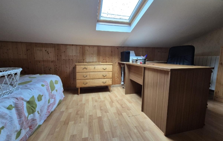 Maison LES FOSSES (79360)  192 m2 200 000 € 