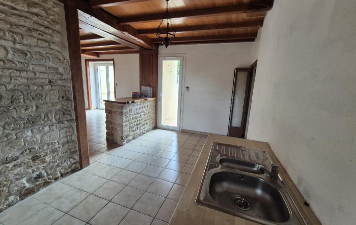 Maison SAINT-FELIX (17330)  110 m2 174 000 € 