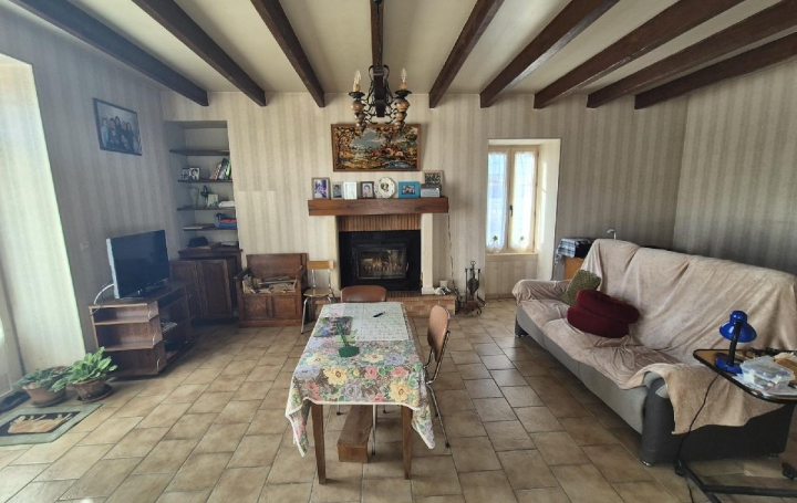 Maison SAINT-PIERRE-DE-L'ISLE (17330)  127 m2 263 000 € 