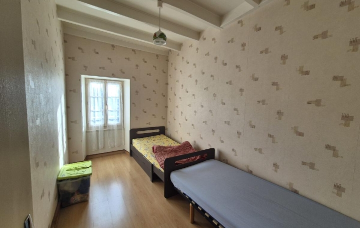 Maison SAINT-PIERRE-DE-L'ISLE (17330)  127 m2 263 000 € 