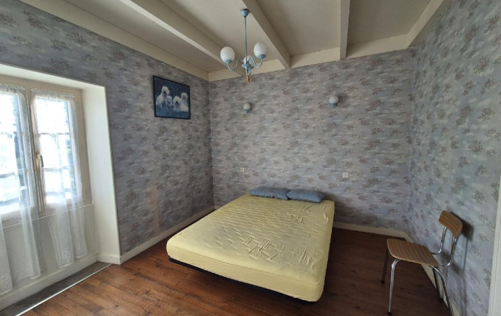 Maison SAINT-PIERRE-DE-L'ISLE (17330)  127 m2 263 000 € 