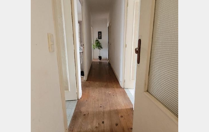 Maison SAINT-JEAN-D'ANGELY (17400)  140 m2 180 000 € 