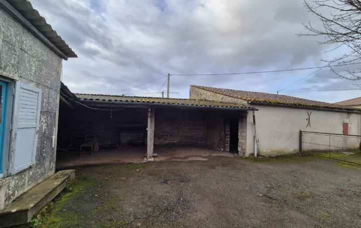 Maison / Villa LA FOYE-MONJAULT (79360) 72 m<sup>2</sup> 22 000 € 