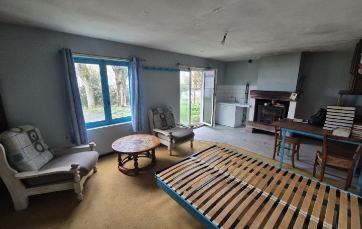 Maison LA FOYE-MONJAULT (79360)  72 m2 22 000 € 