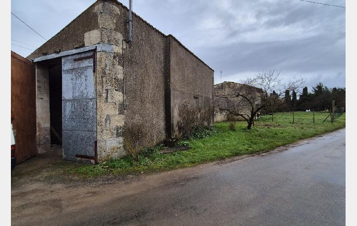 Maison LA FOYE-MONJAULT (79360)  72 m2 22 000 € 