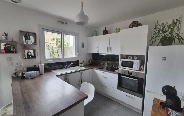 Maison SURGERES (17700)  64 m2 209 000 € 