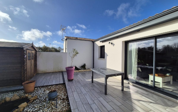 Maison AIGREFEUILLE-D'AUNIS (17290)  82 m2 296 000 € 