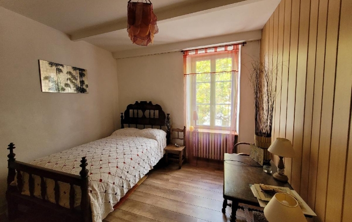 Maison LOULAY (17330)  165 m2 168 500 € 