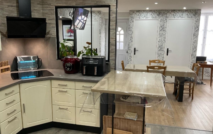 Maison LE GUE-D'ALLERE (17540)  162 m2 250 000 € 