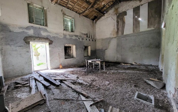 Maison SAINT-JEAN-D'ANGELY (17400)  102 m2 86 500 € 