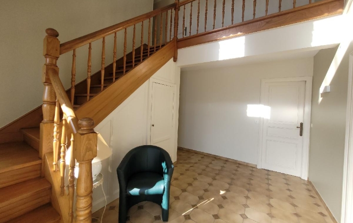 Maison LA VERGNE (17400)  173 m2 450 000 € 