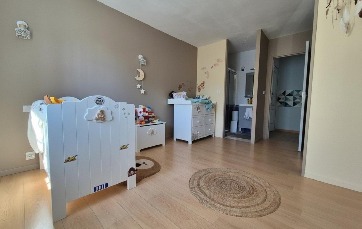 Maison LA JARRIE-AUDOUIN (17330)  145 m2 245 000 € 