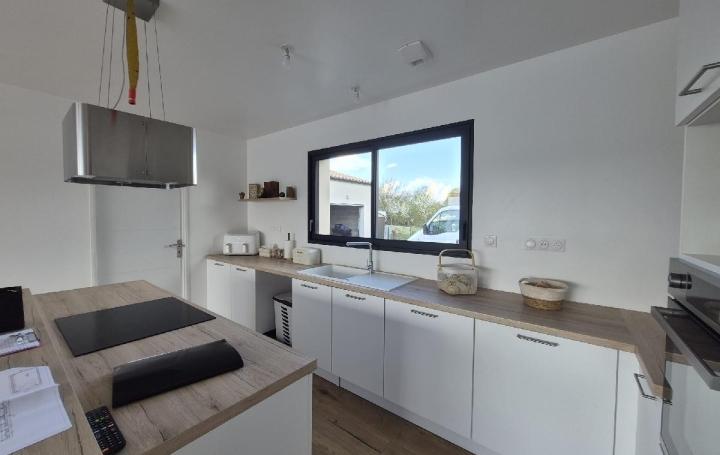 Maison COURANT (17330)  124 m2 277 000 € 