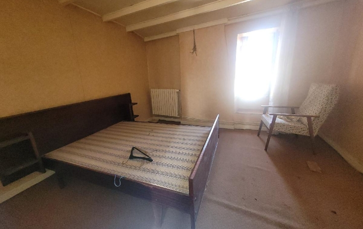 Maison LES EGLISES-D'ARGENTEUIL (17400)  100 m2 97 200 € 