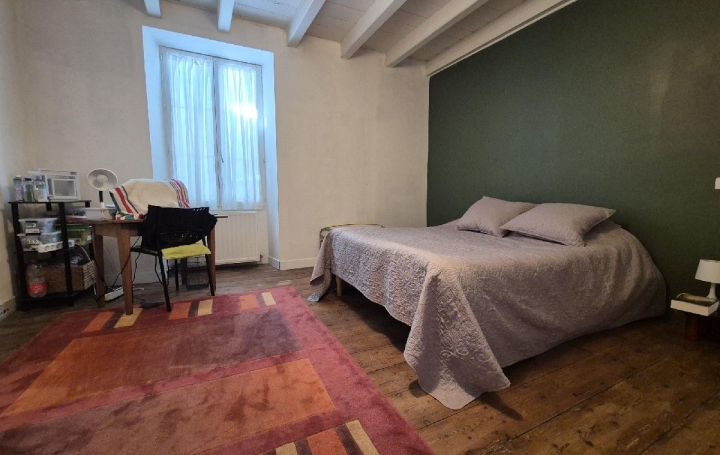 Maison BEAUVOIR-SUR-NIORT (79360)  208 m2 209 000 € 