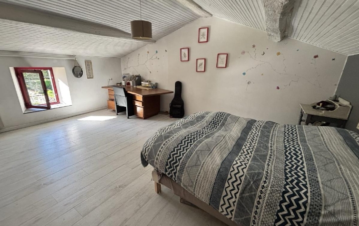 Maison VAL-DU-MIGNON (79210)  170 m2 259 000 € 