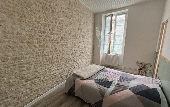 Maison MAUZE-SUR-LE-MIGNON (79210)  177 m2 199 000 € 