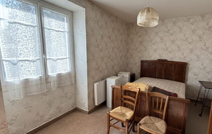 Maison VAL-DU-MIGNON (79210)  200 m2 199 500 € 