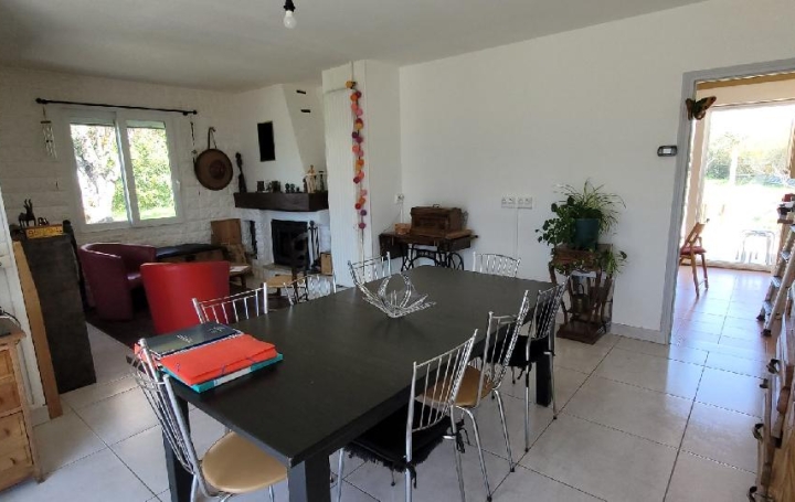 Maison SAINT-JEAN-D'ANGELY (17400)  105 m2 249 000 € 