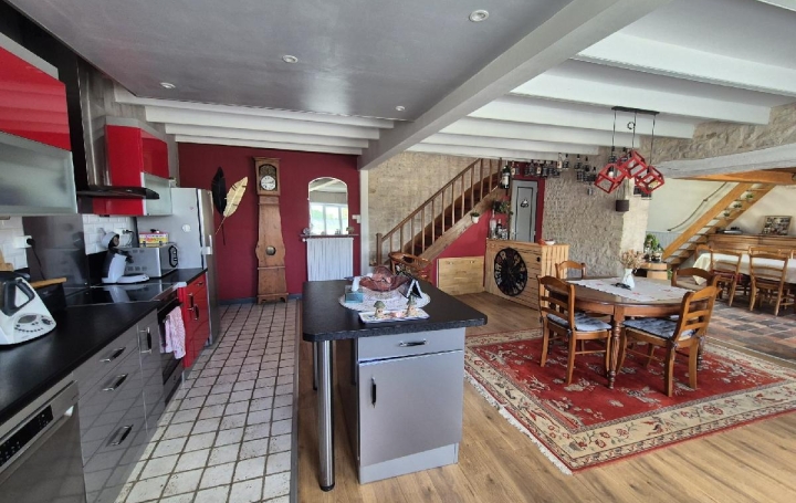 Maison VAL-DU-MIGNON (79360)  230 m2 320 000 € 