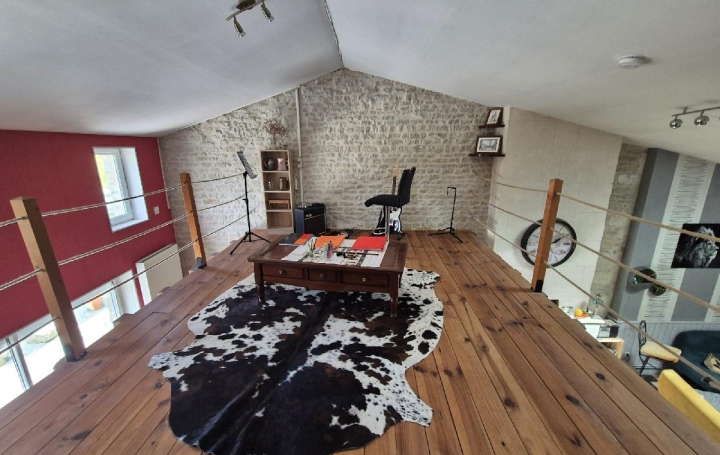 Maison VAL-DU-MIGNON (79360)  230 m2 320 000 € 