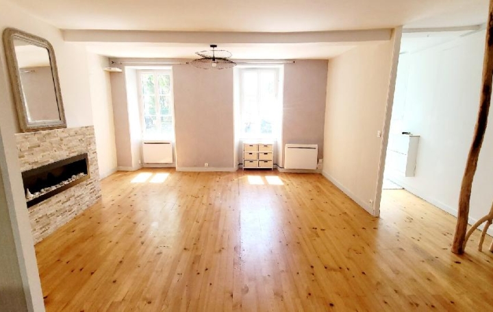 Maison SAINT-JEAN-D'ANGELY (17400)  123 m2 183 000 € 
