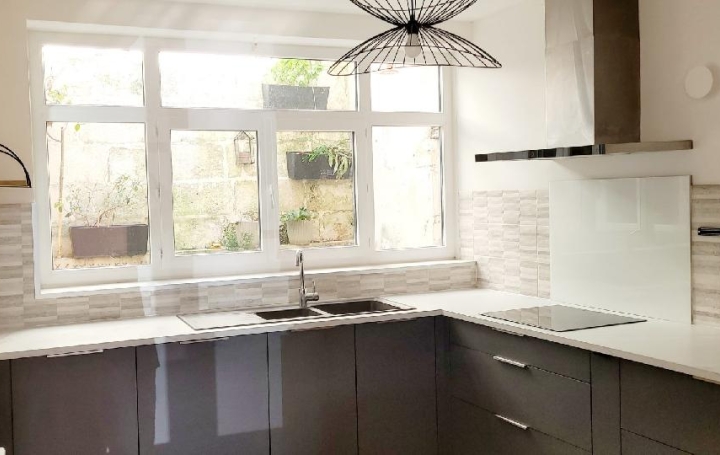 Maison SAINT-JEAN-D'ANGELY (17400)  123 m2 183 000 € 