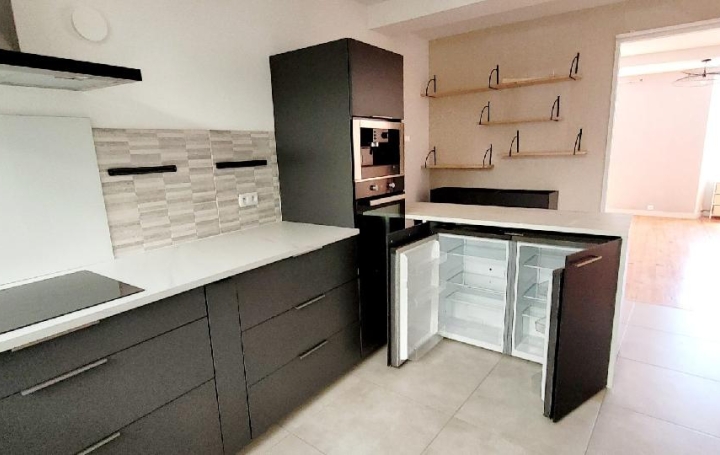 Maison SAINT-JEAN-D'ANGELY (17400)  123 m2 183 000 € 