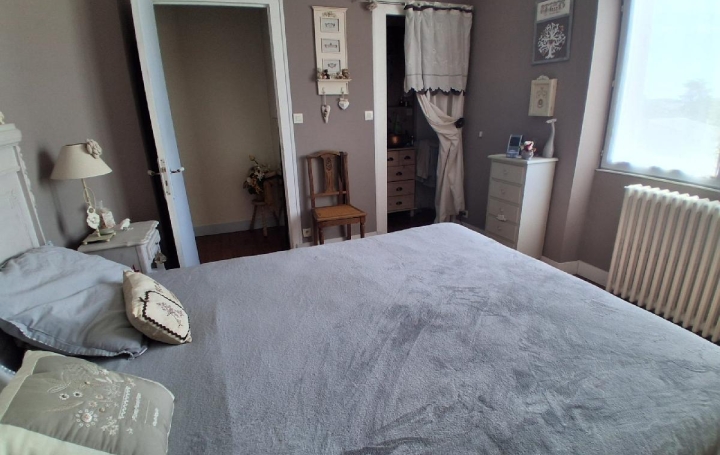 Maison SAINT-JEAN-D'ANGELY (17400)  139 m2 222 000 € 
