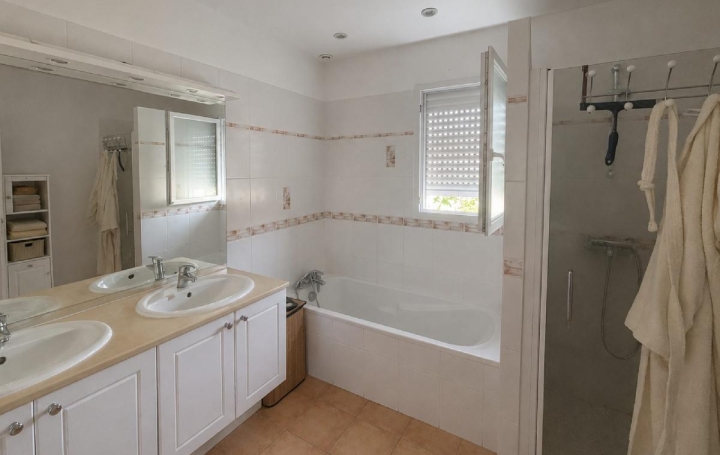 Maison NIORT (79000)  94 m2 207 800 € 