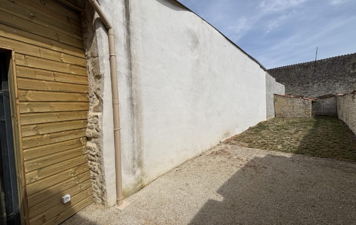 Maison MAUZE-SUR-LE-MIGNON (79210)  146 m2 263 000 € 