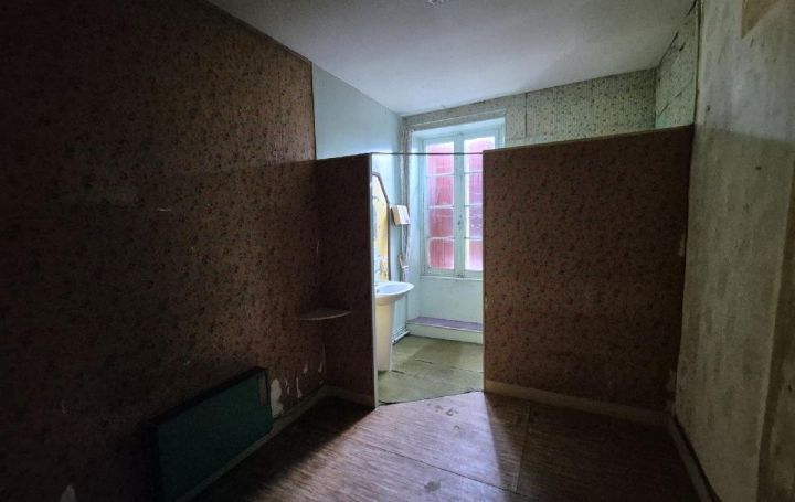 Maison SURGERES (17700)  80 m2 84 000 € 