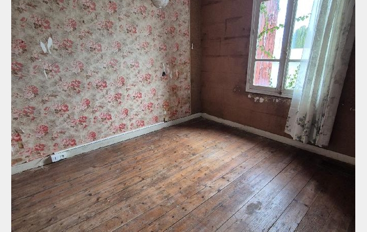 Maison SURGERES (17700)  80 m2 84 000 € 