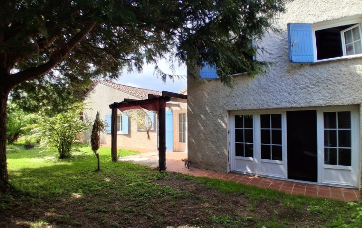 Maison / Villa LES NOUILLERS (17380) 260 m<sup>2</sup> 273 000 € 