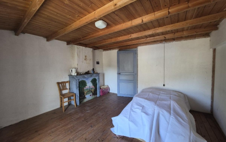 Maison LOIRE-SUR-NIE (17470)  130 m2 149 000 € 