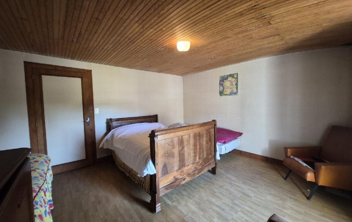 Maison LOIRE-SUR-NIE (17470)  130 m2 149 000 € 
