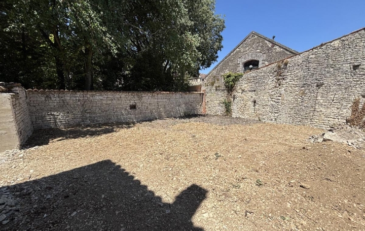 Maison MARSAIS (17700)  195 m2 189 500 € 