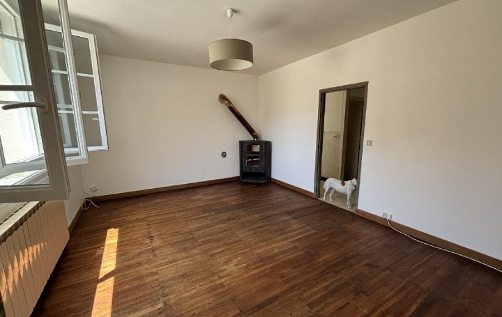 Maison MARSAIS (17700)  195 m2 189 500 € 