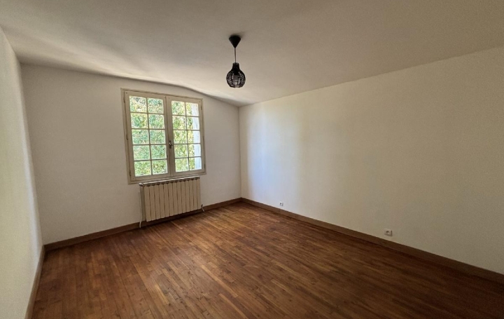 Maison MARSAIS (17700)  195 m2 189 500 € 