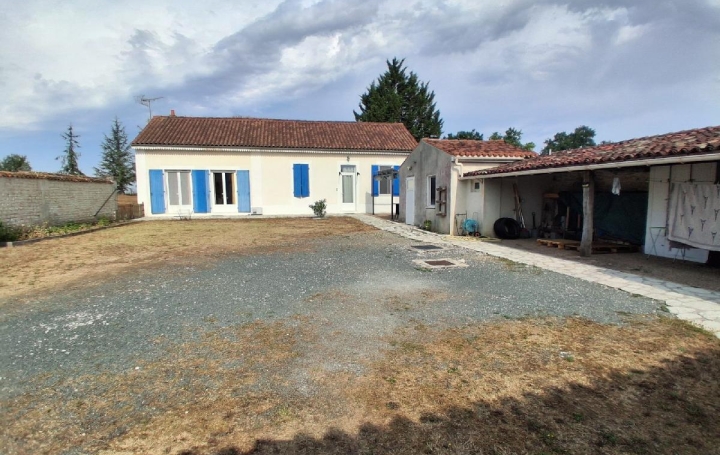 Maison SAINT-JULIEN-DE-L'ESCAP (17400)  135 m2 246 000 € 