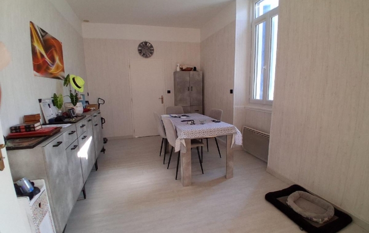 Maison SAINT-JULIEN-DE-L'ESCAP (17400)  135 m2 246 000 € 